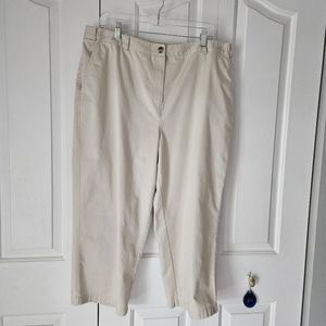 LL Bean Classic Fit Cropped Pants